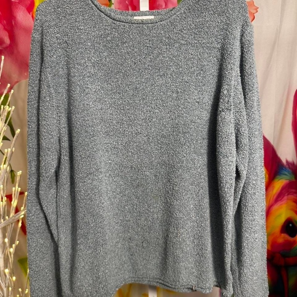 N130. Columbia grey long sleeve top Size XL